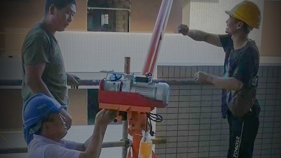 工程門窗幕墻滲水怎么處理？來看看樓上樓門窗的小技巧